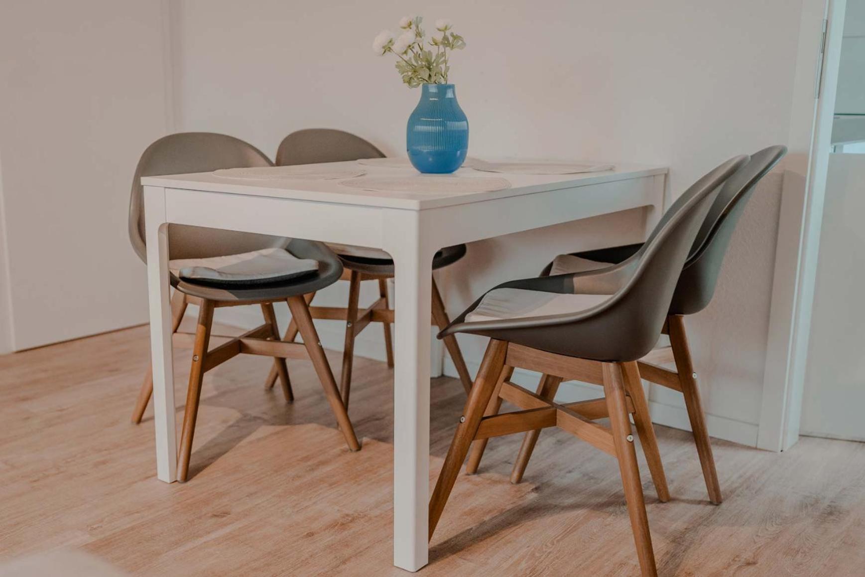 Apartment Mit Kueche, Arbeitsplatz Und Xxl Sofa 노이스 외부 사진